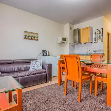 Appartamento Charming Flat In With Sauna By Flat Mаnager *
